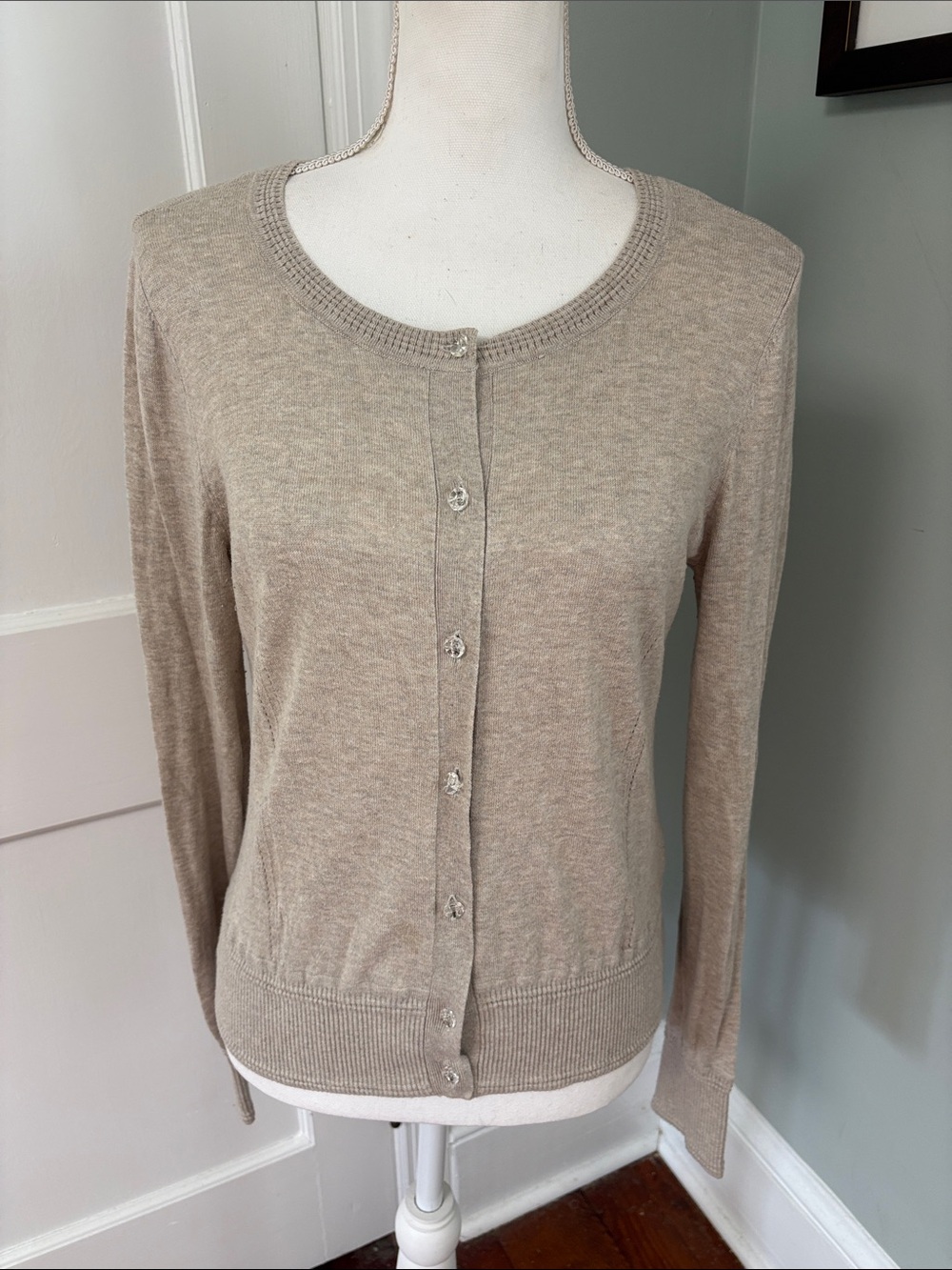 Banana Republic Beige Crewneck Button-Front Sweater Cardigan Cotton Size Medium